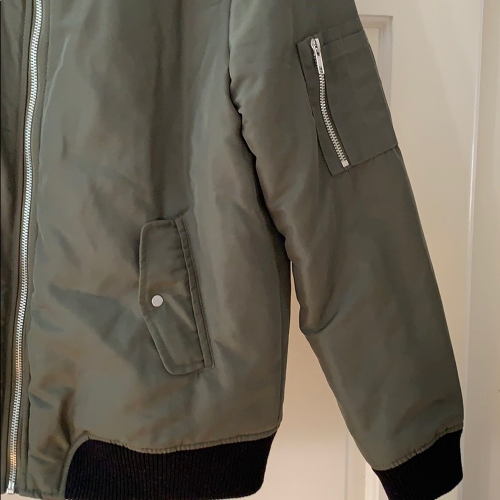 Bomber jacket - Picture 3 of 3